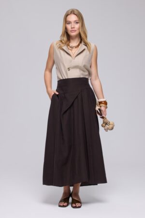 Cream Oversized Top & Black Barrel Trousers